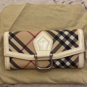 Burberry Beige and Black Checkered Wallet